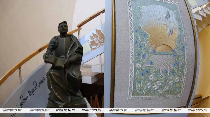 Талисман для влюбленных. В Оршанском музее Короткевича рассказали, как имя писателя соединяет сердца