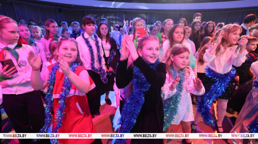 "Счастью нет предела!" Участники областной новогодней елки в Витебске поделились эмоциями
