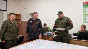 Экипировка, вооружение и условия службы. Кубраков проинспектировал спецподразделения