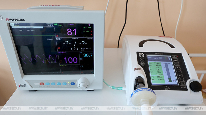 Двум учреждениям здравоохранения Витебска передали аппараты ИВЛ от Белорусского фонда мира