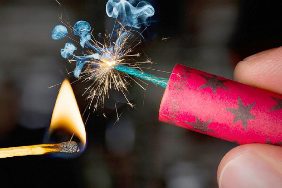 Праздник к нам приходит: МЧС напоминает о запрете на пиротехнику в Беларуси