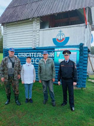 28.09.2025 г. продолжились рейды ОСВОД и РОВД по озёрам Ушачского района.