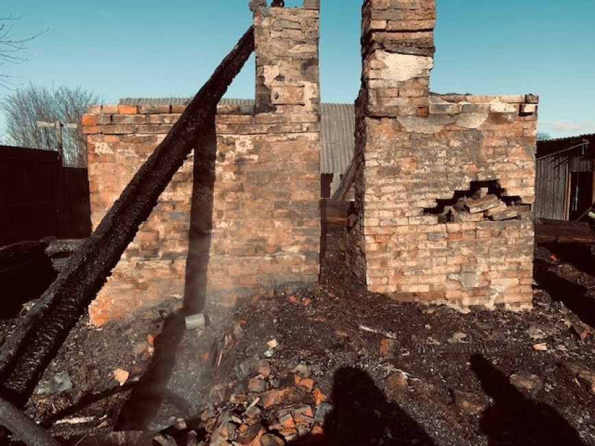 Нарушение правил эксплуатации печного отопления привело к очередному пожару на территории Ушаского района