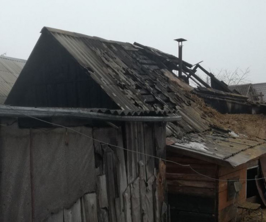 В г.п. Ушачи произошёл пожар надворной постройки